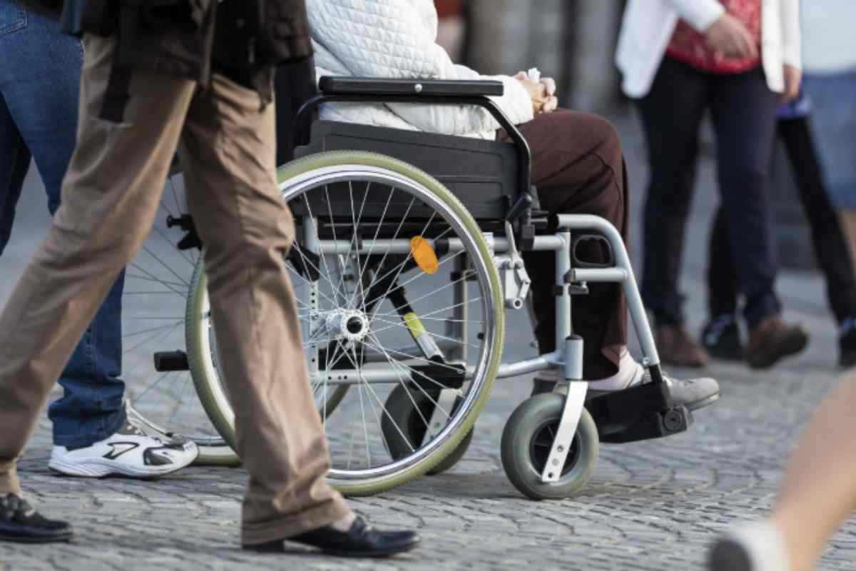Disabile La Legge 104, approvata nel 1992, è stata per decenni la pietra miliare delle tutele per i disabili e i loro caregiver nel mondo del lavoro italiano