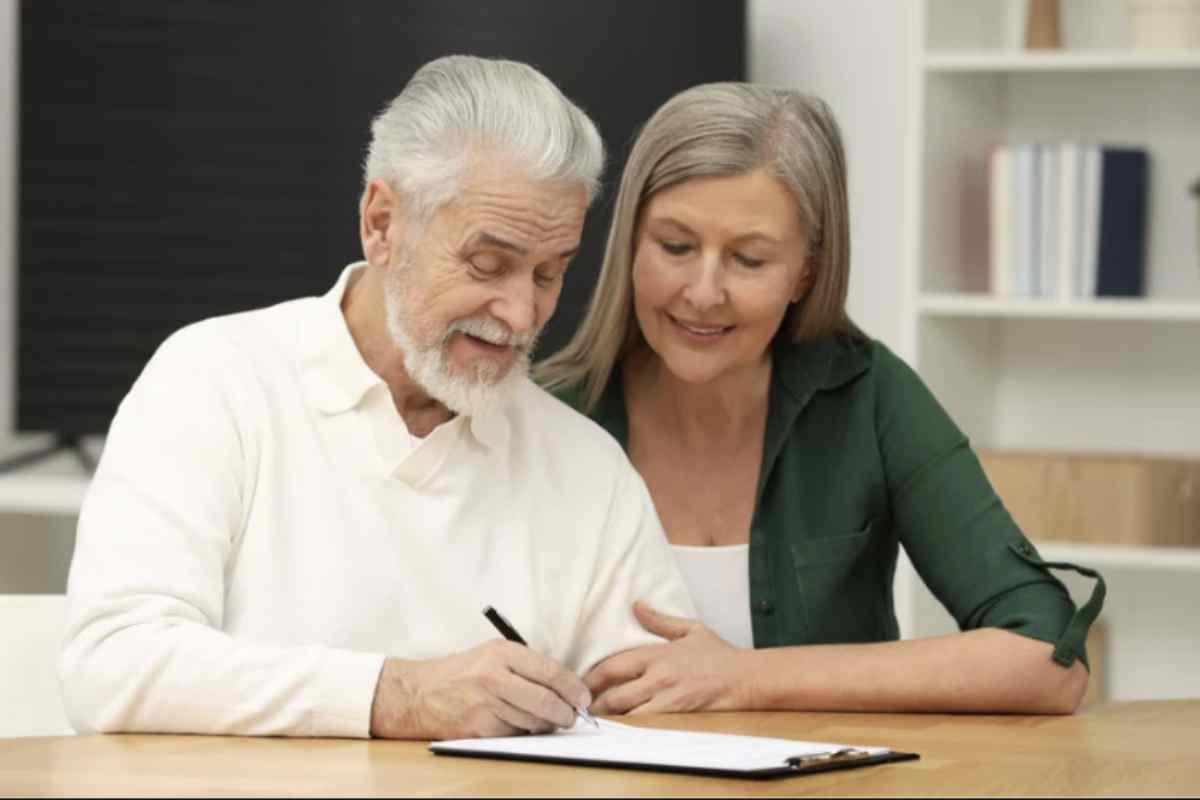 Testamento Secondo l’ordinamento italiano, in particolare l’articolo 591 del Codice Civile, la capacità di fare testamento è presunta