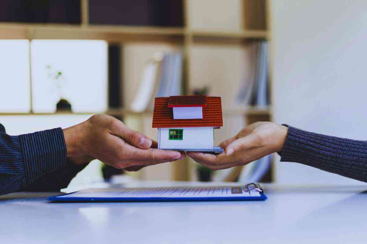 casa documenti notaio donazione della casa e successione
