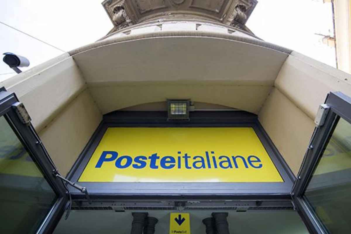 Poste Italiane regala una FIAT 500e Cabrio
