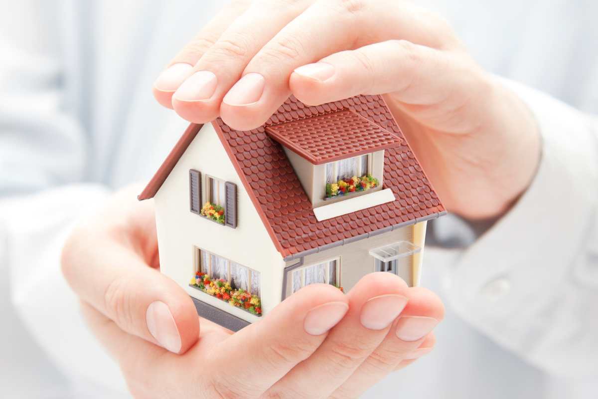 Sposta la residenza entro dicembre e ricevi casa gratis più 30.000 euro