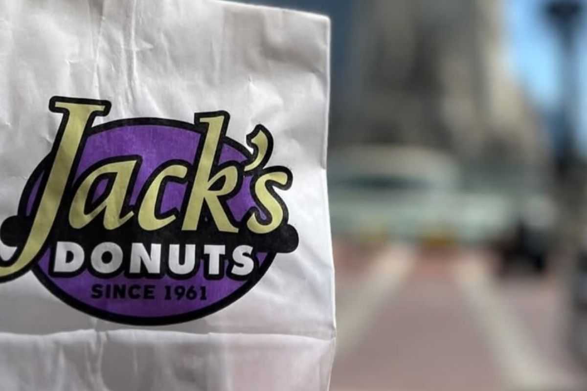 chiude dopo 60 anni jack's donuts