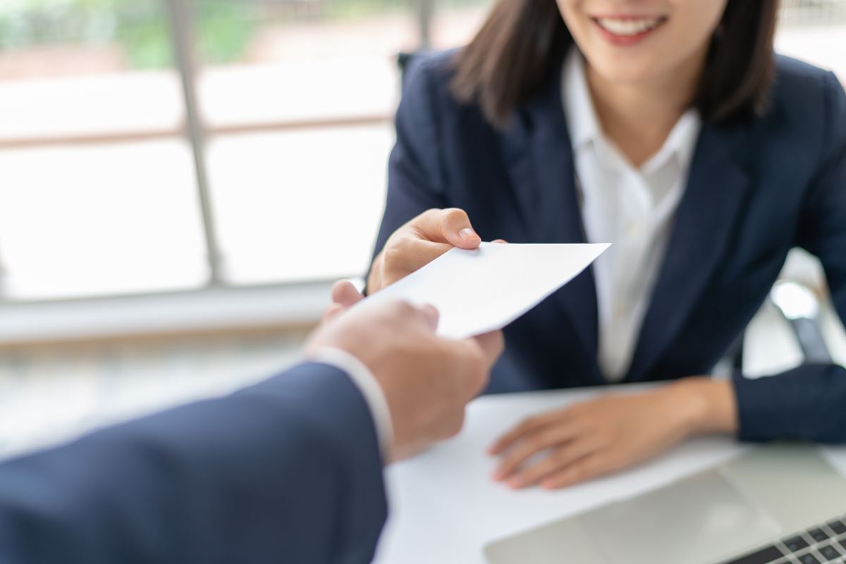 Posso chiedere il pagamento dello stipendio in contanti?