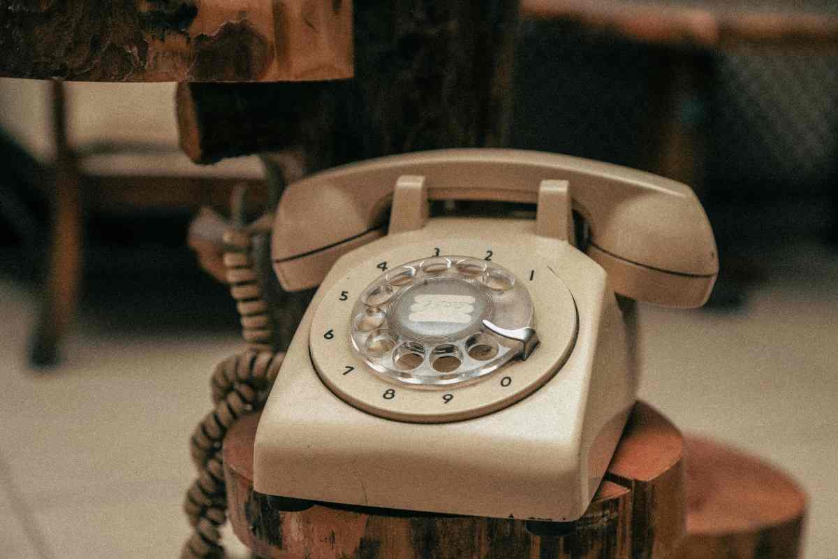 Bollette telefoniche fuori controllo, scordatevi il recesso gratuito